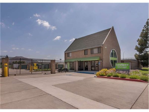Extra Space Storage - 1007 - San Bernardino - W Club Center Dr - 155 West Club Center Drive