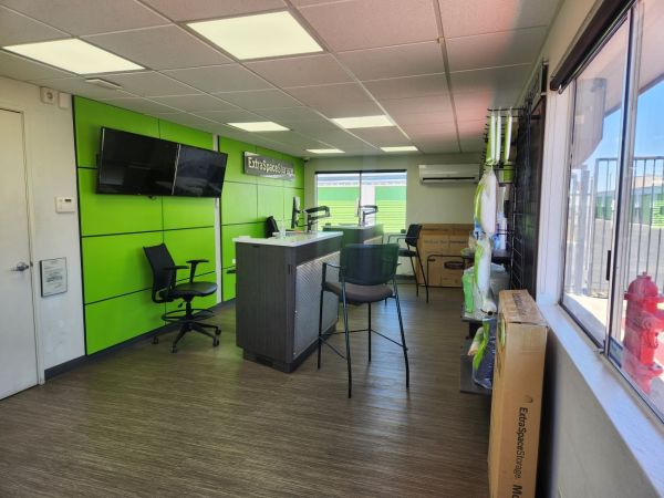 Extra Space Storage - 8005 - N Las Vegas - E Evans Av - 2824 East Evans Avenue