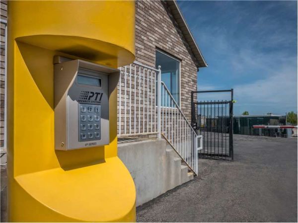 Extra Space Storage - 8021 - Taylorsville - W 6020 S - 1740 West 6020 South