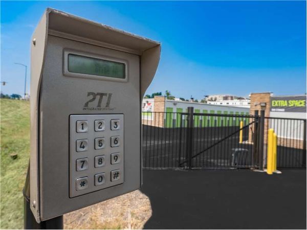 Extra Space Storage - 1073 - Arvada - W 56th Ave - 7117 West 56th Avenue