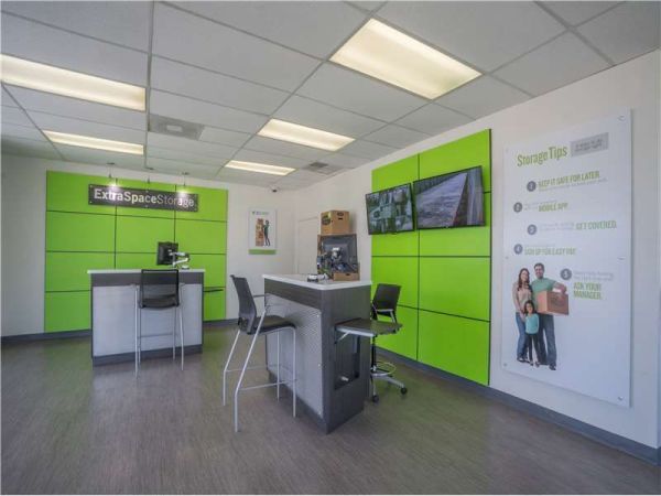 Extra Space Storage - 0306 - Spring - I-45 North - 25690 West Interstate 45 Service Road