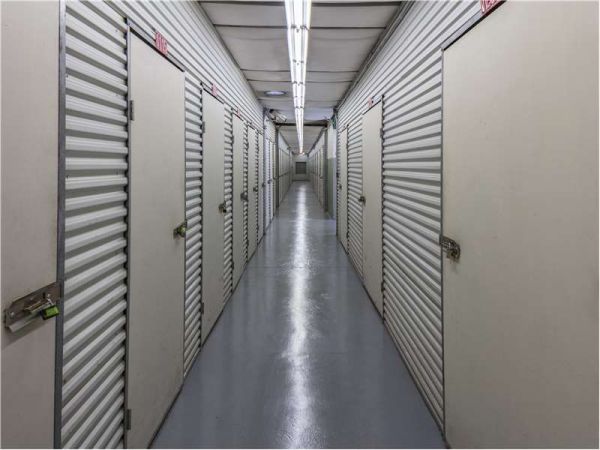 Extra Space Storage - 0333 - Orange - Oakwood Ave - 37 Oakwood Avenue