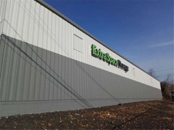 Extra Space Storage - 0333 - Orange - Oakwood Ave - 37 Oakwood Avenue