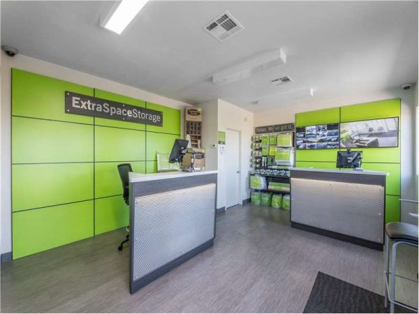 Extra Space Storage - 0338 - Phoenix - East Bell Rd - 3770 East Bell Road