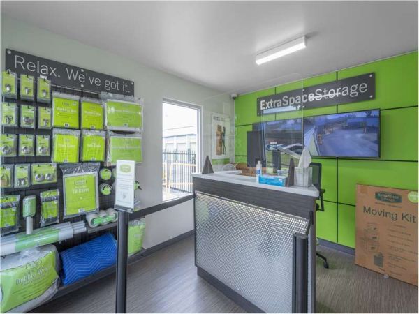 Extra Space Storage - 0783 - Overland Park - Mastin Dr - 7880 Mastin Drive