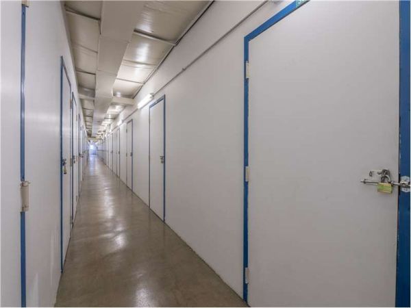 Extra Space Storage - 0783 - Overland Park - Mastin Dr - 7880 Mastin Drive