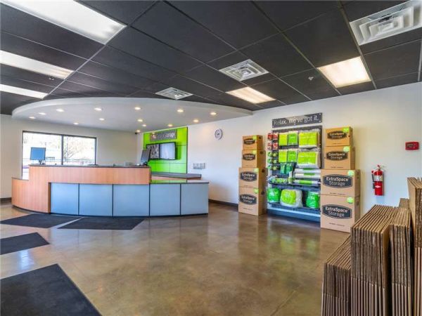 Extra Space Storage - 8149 - Sandy - 9741 South 700 East - 9741 South 700 East
