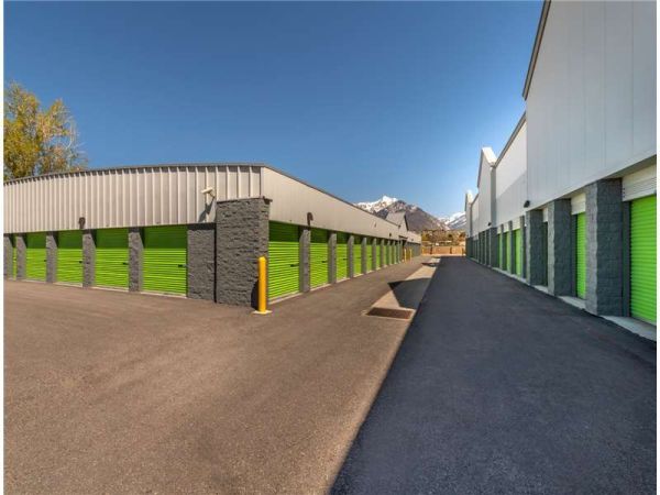 Extra Space Storage - 8149 - Sandy - 9741 South 700 East - 9741 South 700 East
