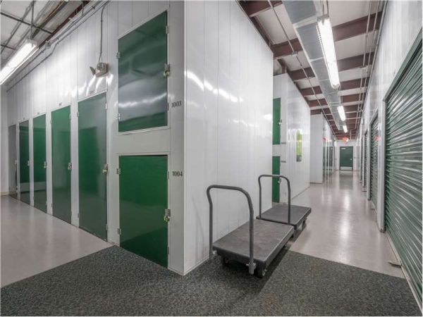 Extra Space Storage - 8194 - Greensboro - W Gate City Blvd - 4514 West Gate City Boulevard