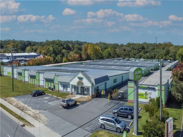 Extra Space Storage - 8194 - Greensboro - W Gate City Blvd - 4514 West Gate City Boulevard