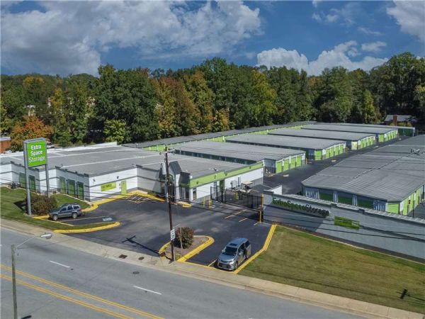 Extra Space Storage - 8195 - Greensboro - Lawndale Drive - 2910 Lawndale Drive