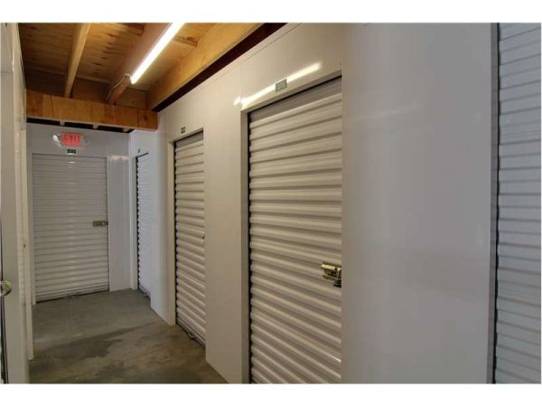 Extra Space Storage - 8310 - San Bernardino - E Mill St - 875 East Mill Street