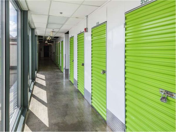 Extra Space Storage - 8344 - Newark - Elizabeth Ave - 324 Elizabeth Avenue
