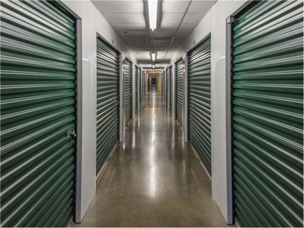 Extra Space Storage - 8345 - North Brunswick - Route 1 - 766 Carolier Lane
