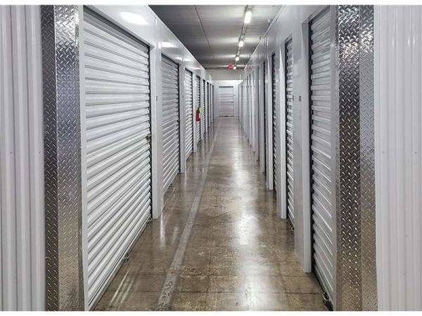 Extra Space Storage - 1550 - Killeen - Jasper Rd - 1035 West Jasper Drive