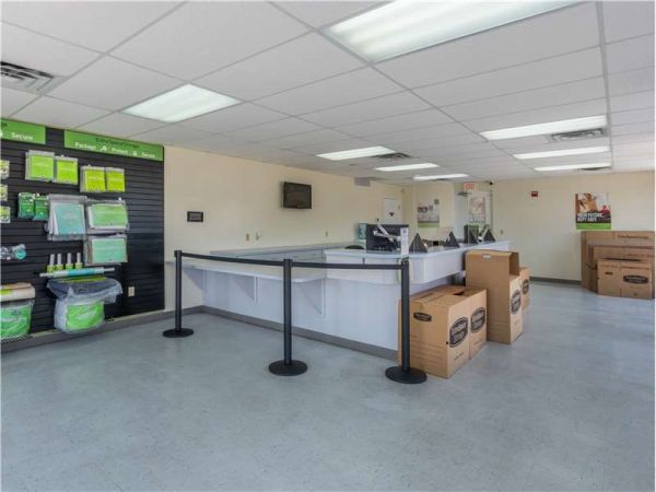 Extra Space Storage - 8460 - Kissimmee - Pleasant Hill Rd - 4390 Pleasant Hill Road