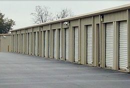Azalea Avenue Self Storage - 114 East Azalea Avenue