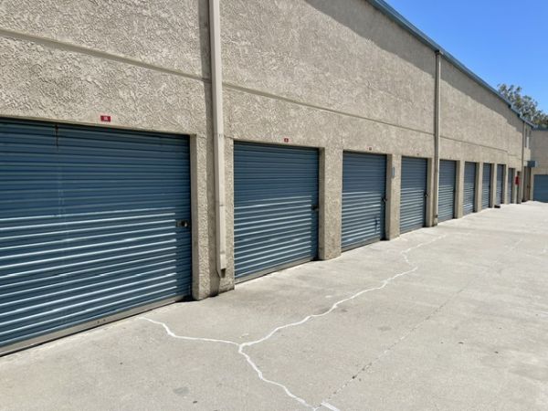 Best Self Storage - 5900 Esperanza Avenue