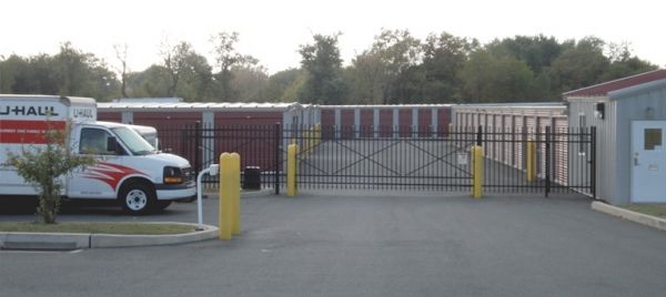 Budget Store and Lock - Bartman Ave - 52 Bartman Ave