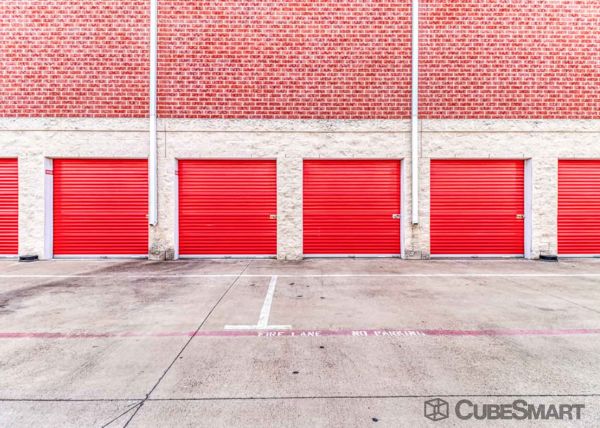 CubeSmart Self Storage - Dallas - 5818 Lyndon B Johnson Fwy - 5818 Lyndon B Johnson Fwy