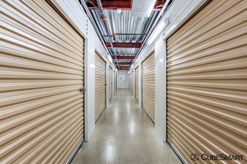 CubeSmart Self Storage - Dallas - 2711 Cedar Springs Road - 2711 Cedar Springs Road