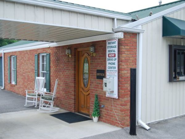 Storage Rentals of America - London - 1615 Nevada Ave