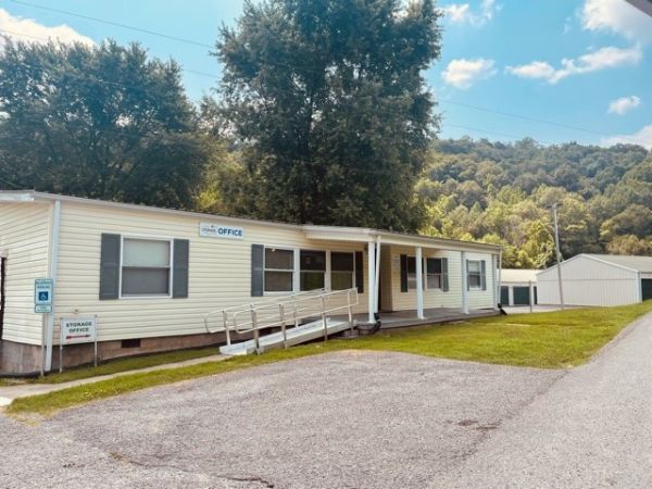 Storage Rentals of America - Paintsville - 163 Brooks Conley Road
