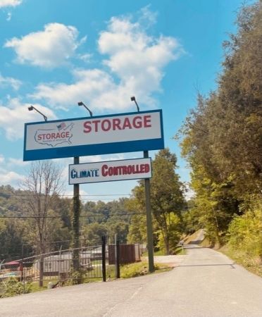 Storage Rentals of America - Paintsville - 163 Brooks Conley Road