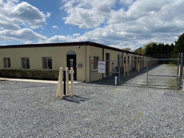 Salisbury Storage Warehouse - 814 Snow Hill Road