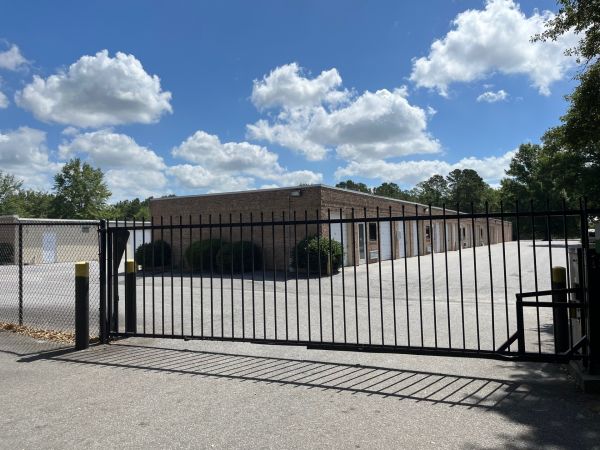 Tri Star Storage Greenville - 3413 Tupper Drive