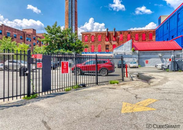 CubeSmart Self Storage - Bronx - 395 Brook Ave - 395 Brook Ave