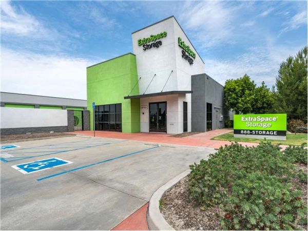 Extra Space Storage - 1669 - Lake Forest - Baffin Bay Dr - 25650 Baffin Bay Drive