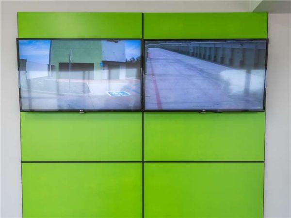 Extra Space Storage - 1669 - Lake Forest - Baffin Bay Dr - 25650 Baffin Bay Drive