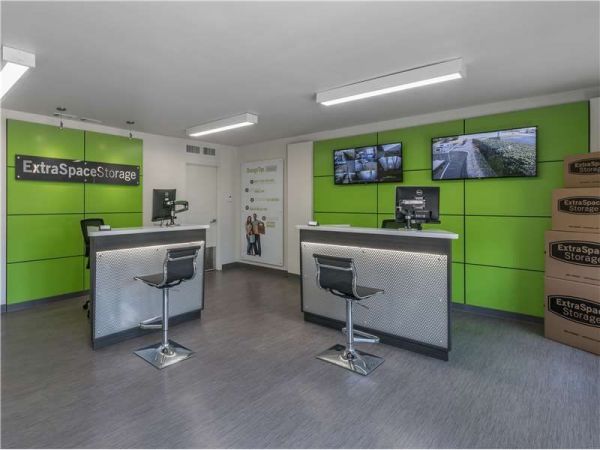 Extra Space Storage - 1714 - Crescent Springs - Ritchie Ave - 2526 Ritchie Avenue
