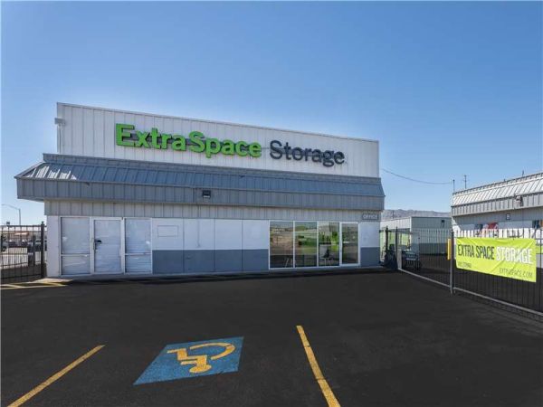 Extra Space Storage - 1768 - El Paso - Dyer St - 9191 Dyer Street