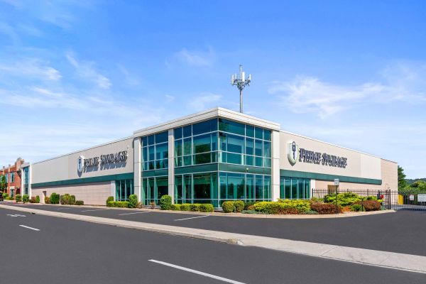 Prime Storage - East York - 2611 E Market St