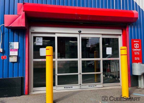 CubeSmart Self Storage - Brooklyn - 1151 E New York Ave - 1151 E New York Ave
