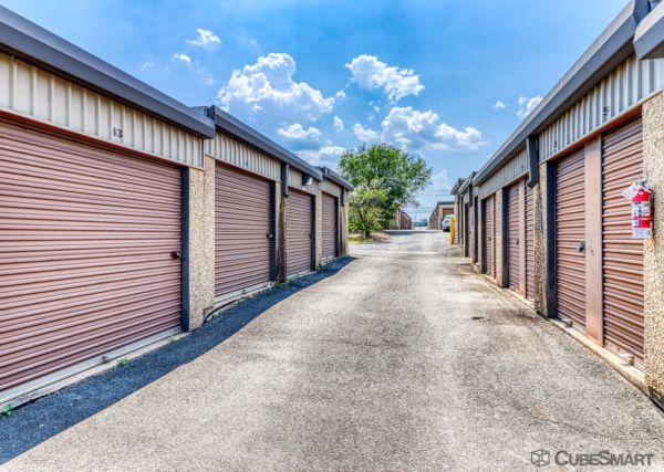 Dominion Self Storage - 10609 Dumfries Rd