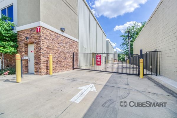 CubeSmart Self Storage - Fort Worth - 2721 Westside Drive - 2721 Westside Drive