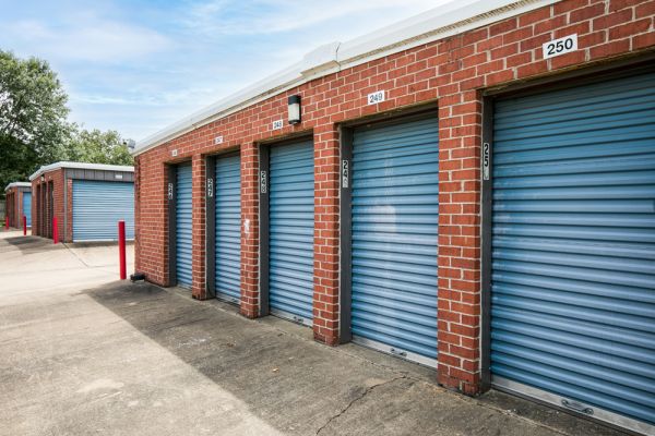 Horn Lake Self Storage - 5880 Tulane Road