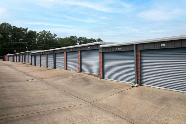 Horn Lake Self Storage - 5880 Tulane Road