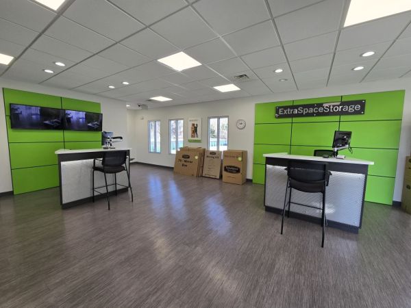 Extra Space Storage - 0327 - Fredericksburg - Plank Road - 2403 Plank Road