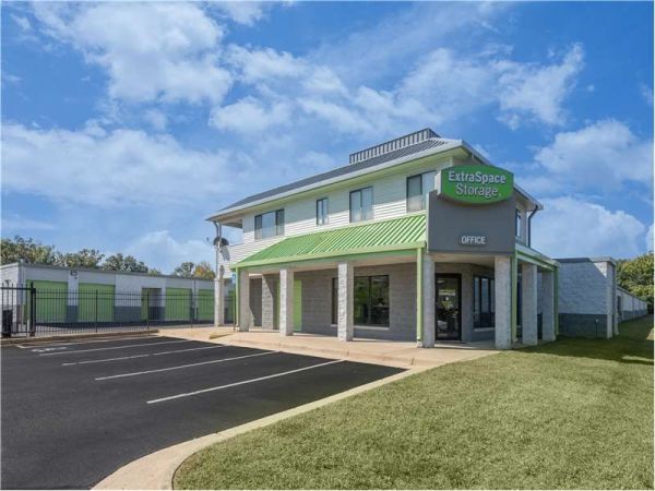 Extra Space Storage - 0589 - Sterling - Woodland Rd - 45925 Woodland Road