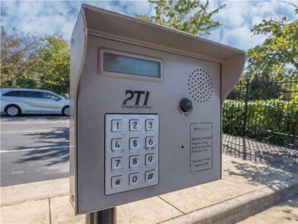 Extra Space Storage - 0589 - Sterling - Woodland Rd - 45925 Woodland Road