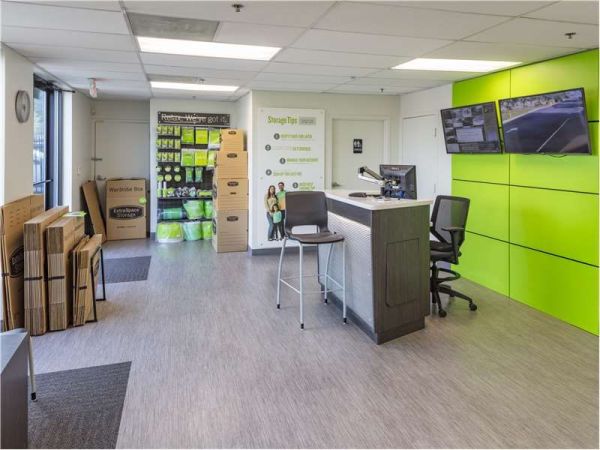 Extra Space Storage - 0717 - Dumfries - Richmond Hwy - 16780 Jefferson Davis Highway