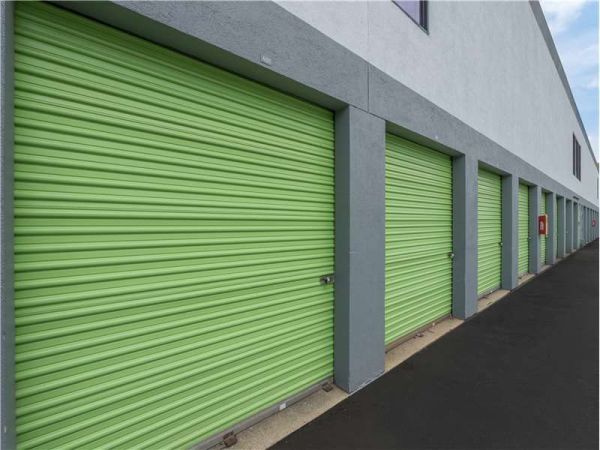 Extra Space Storage - 0828 - Falls Church - Hollywood Rd - 2820 Hollywood Road