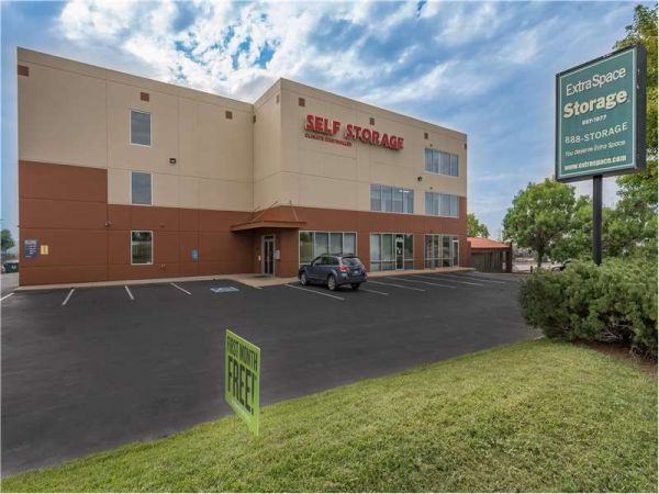 Extra Space Storage - 8108 - Littleton - Windermere - 5001 South Windermere Street