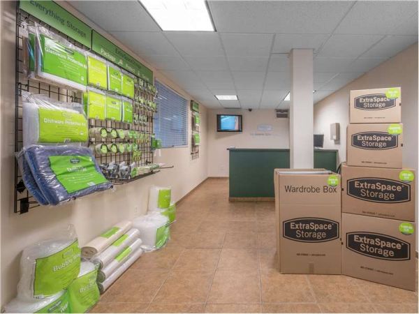 Extra Space Storage - 8108 - Littleton - Windermere - 5001 South Windermere Street