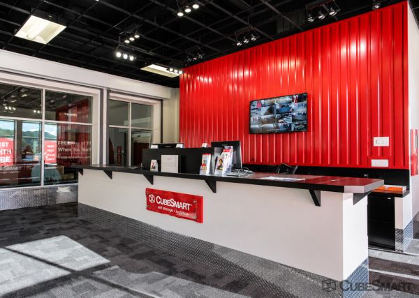 CubeSmart Self Storage - Bronx - 2301 Tillotson Ave - 2301 Tillotson Ave
