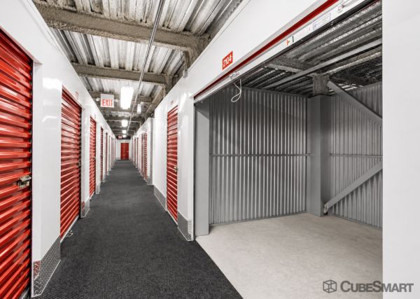 CubeSmart Self Storage - Bronx - 2301 Tillotson Ave - 2301 Tillotson Ave